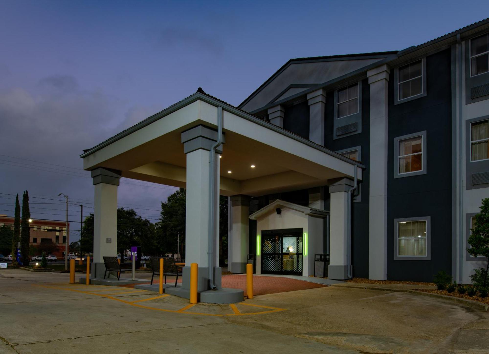 Spark By Hilton Lafayette South Exterior photo
